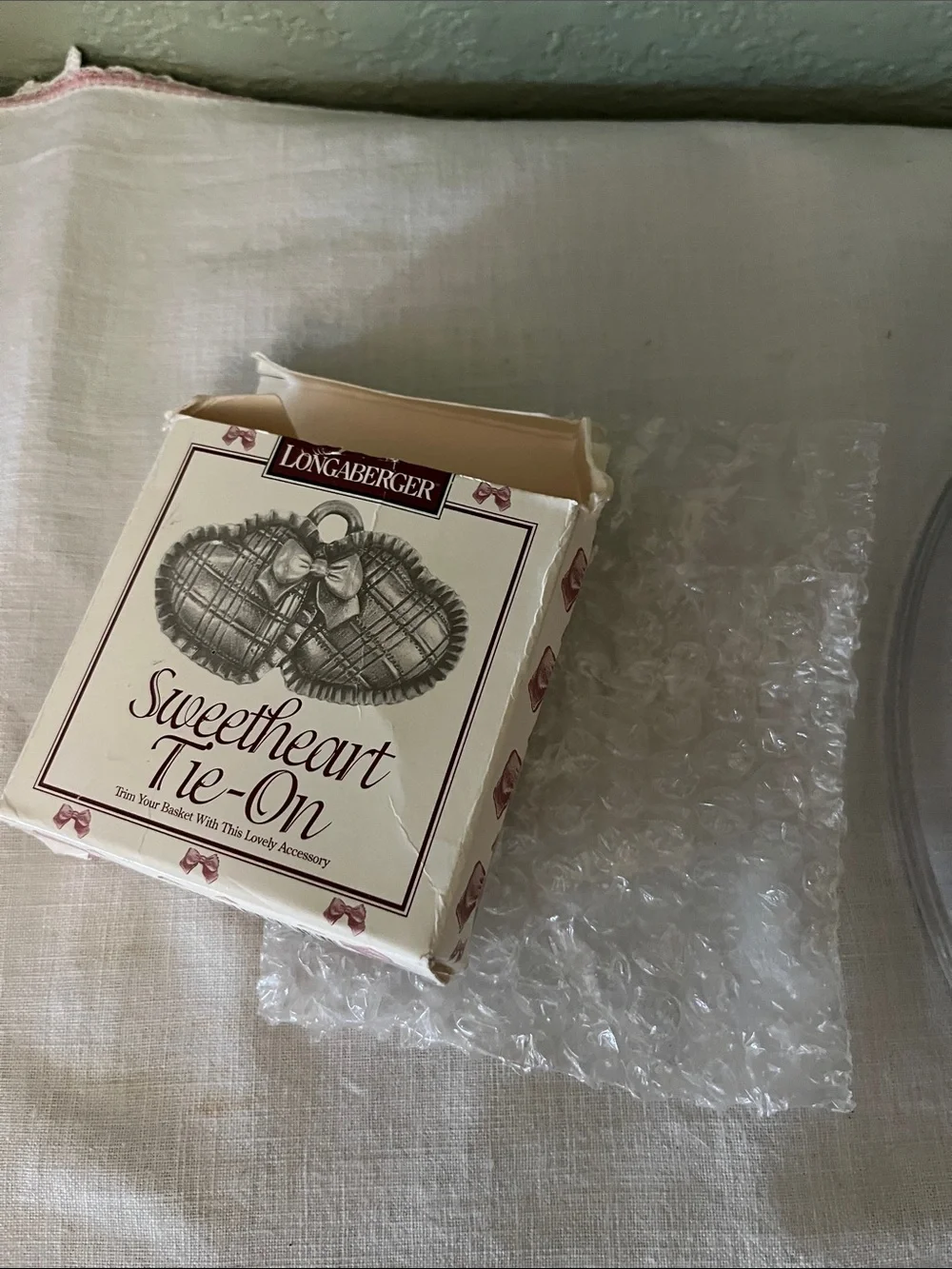 Longaberger Leftie SWEETHEART Chore basket, Pewter Heart Shape Tie-On